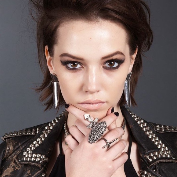 Vanessa Mooney Rhapsody Ring in Silver - Picture 2 of 5